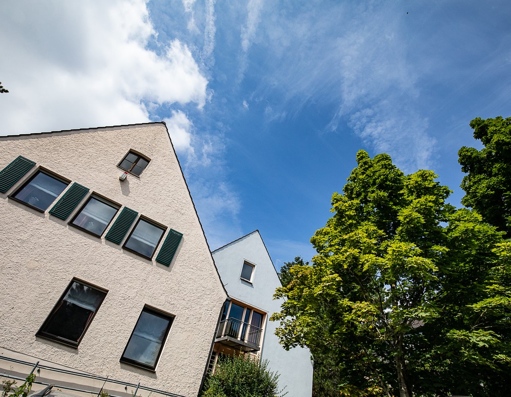 Blick auf das Gebäude der Gerontopsychiatrischen Tagesklinik